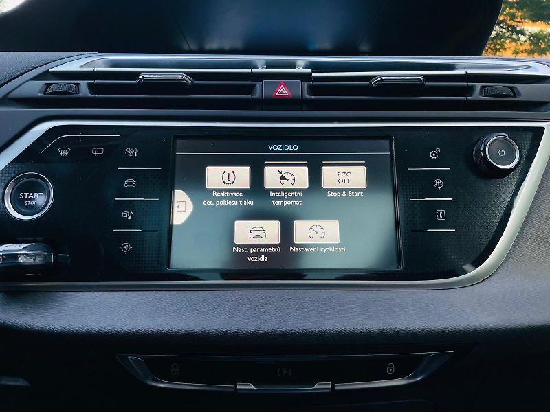 Citroën Grand C4 Picasso 2.0HDi MAN 7MÍST KAMERY TAŽNÉ - fotka 44 z 60