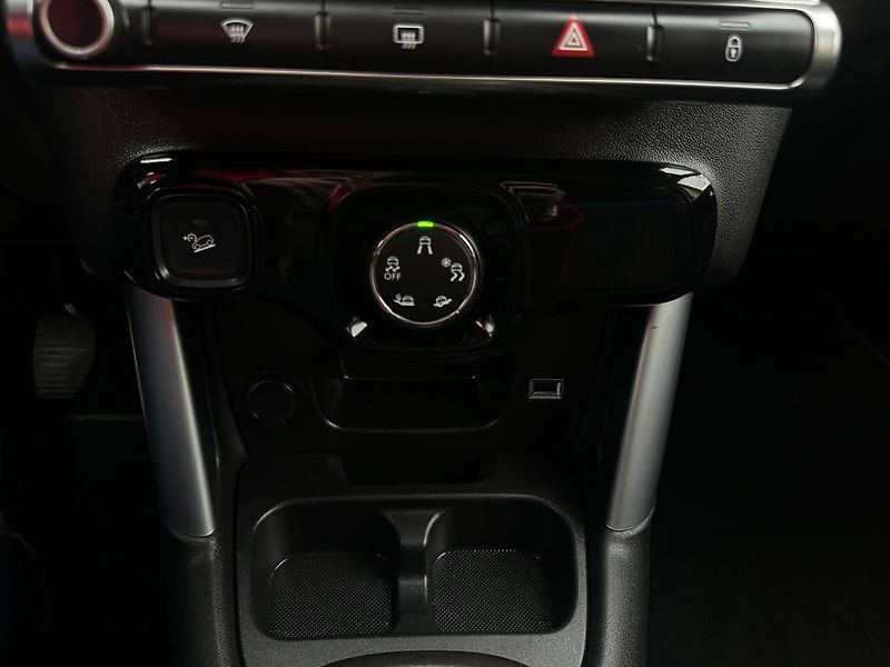 Citroën C3 Aircross 1.2i 81kW/Rip Curl/1MAJ/NAVI - fotka 42 z 45