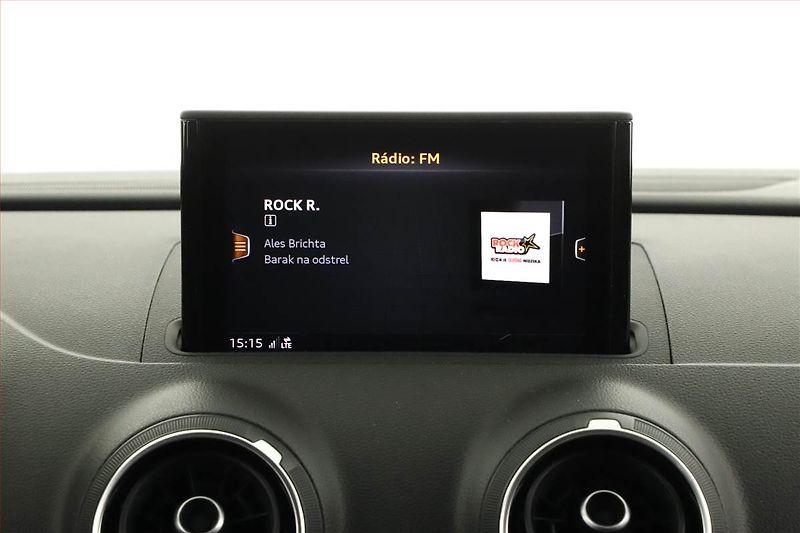 Audi A3 (2017) e-tron, Automat, Navi - fotka 16 z 21