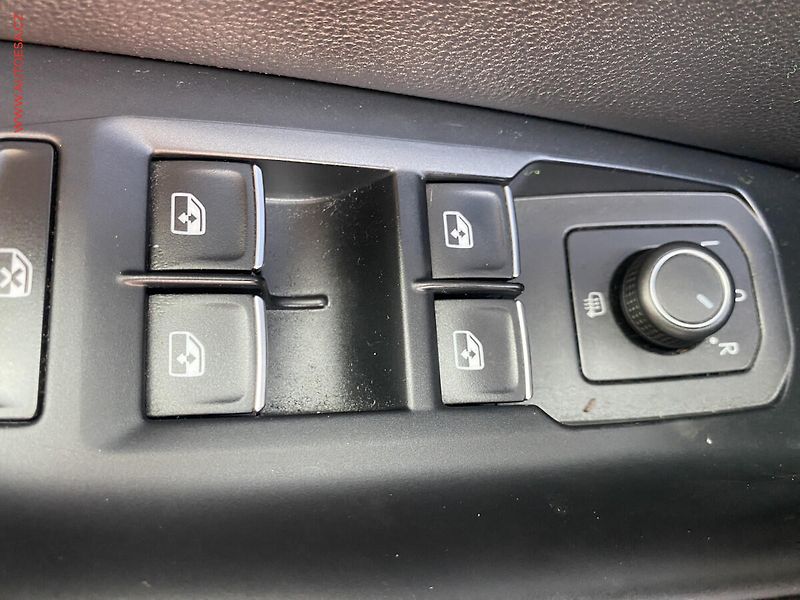 Volkswagen Passat (2016) 2.0BiTDi 4x4, ČR, Alltrack - fotka 13 z 18