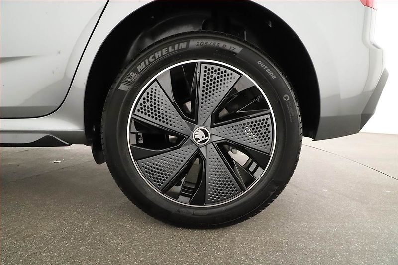 Škoda Kamiq (2026) 1.5 TSI, MONTE CARLO, AUTOMAT - fotka 20 z 20