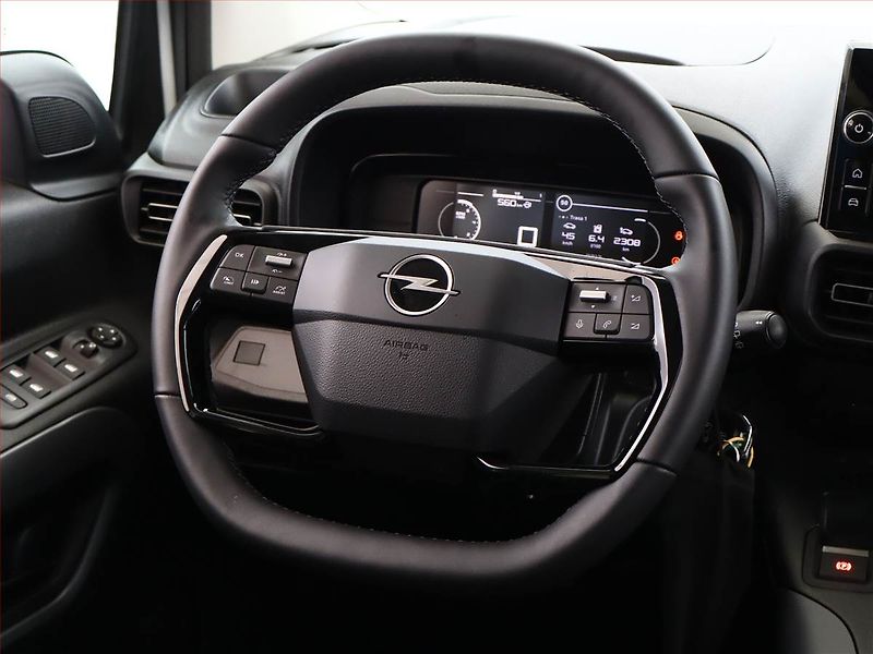 Opel Combo (2025) Edition 1.2 Turbo, 3Místa, ČR - fotka 12 z 17