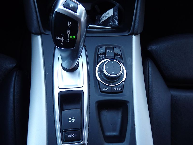 BMW X6 XDRIVE 30D 180 kW NAVIGACE - fotka 14 z 18