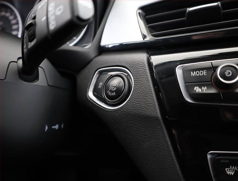 BMW X1 (2016) sDrive18d, Automat, Serv.kniha - fotka 18 z 20