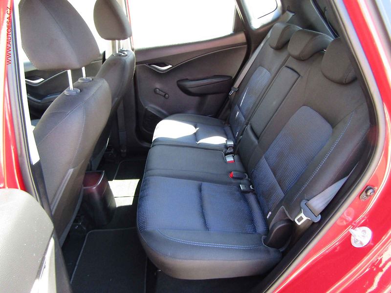 Hyundai ix20 (2013) 1.4 CVVT, ČR, servis.kniha - fotka 10 z 19