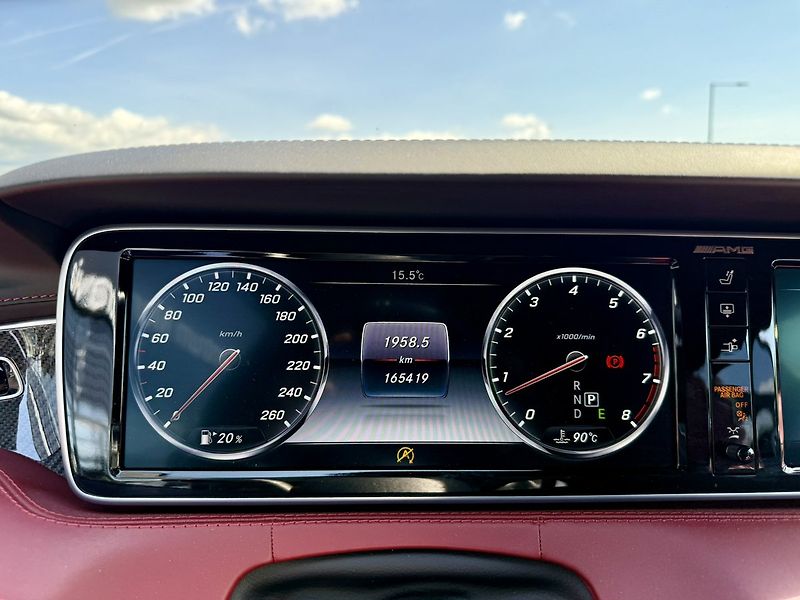 Mercedes-Benz Třídy S (2017) 500 4MATIC kupé - fotka 27 z 57