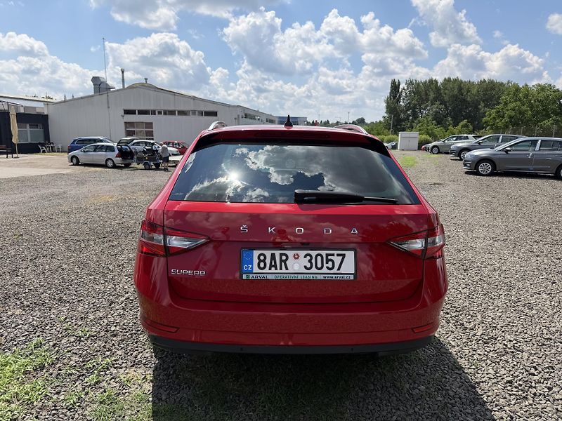 Škoda Superb (2021) Style 2,0 TDI 110 kW DSG - aut - fotka 4 z 25