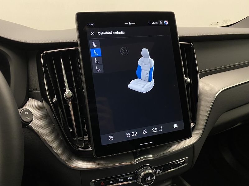 Volvo XC60 T8 AWD RECHARGE REZERVACE - fotka 62 z 65