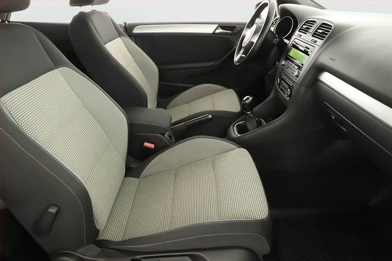 Volkswagen Golf (2011) Comfortline 1.2 TSI - fotka 7 z 15