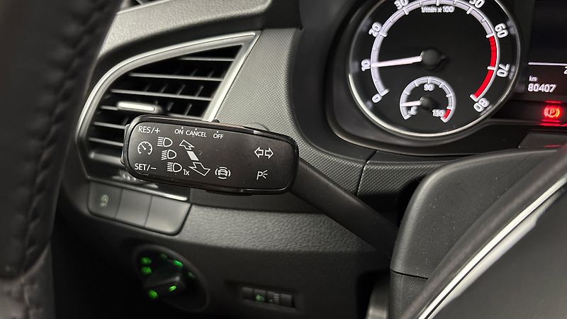 Škoda Fabia 1.0 TSI Ambition Combi - fotka 14 z 25