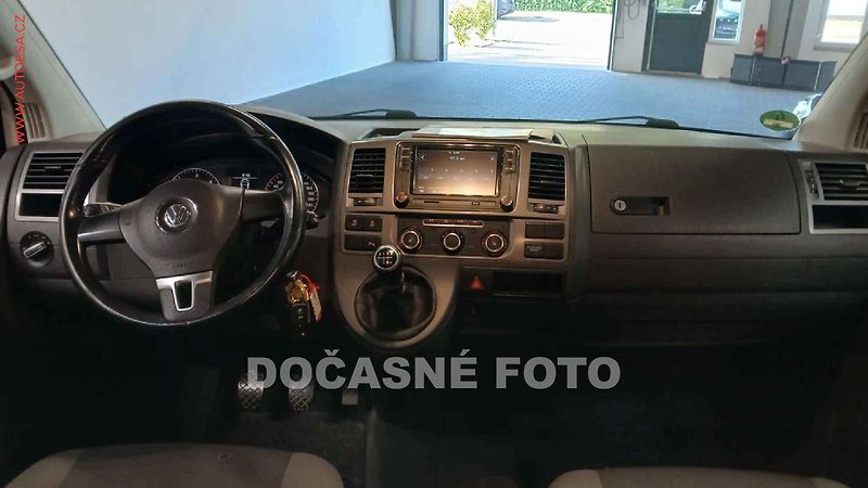 Volkswagen Multivan (2012) 2.0TDi, xenon, nez.topení, - fotka 11 z 17