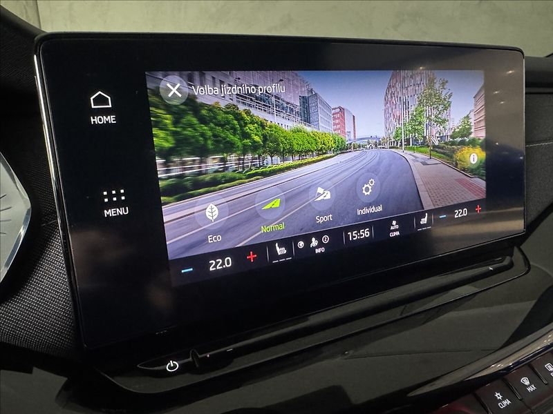 Škoda Octavia 2,0 TDi  Sportline Virtual LED - fotka 39 z 49