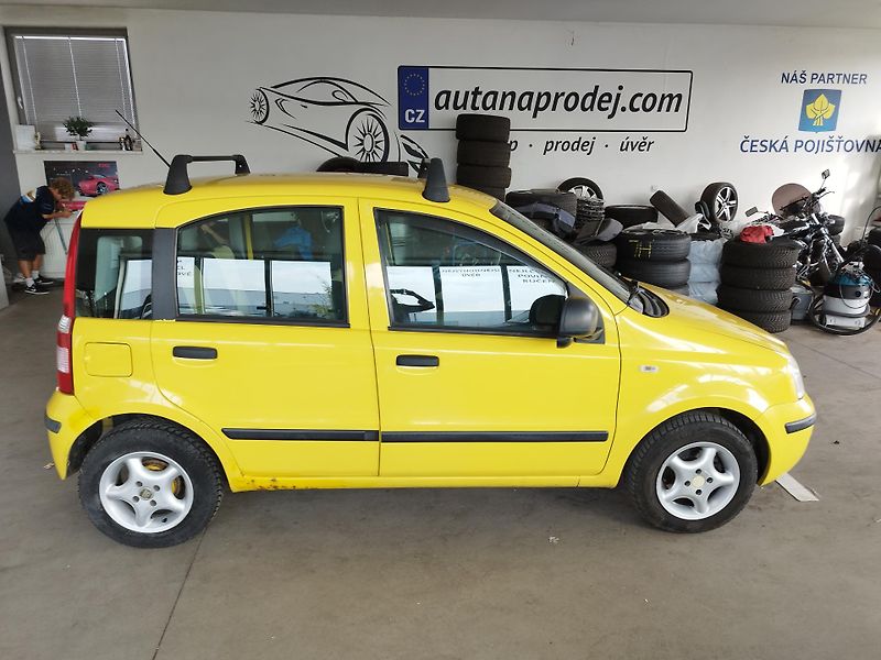 Fiat Panda (2010) 1,3I 44kw ALU EL. VÝBAVA - fotka 4 z 11