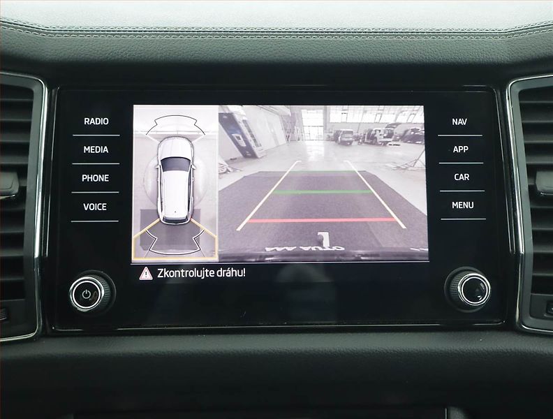 Škoda Kodiaq (2023) Laurin&Klement 2.0 TDI - fotka 16 z 18