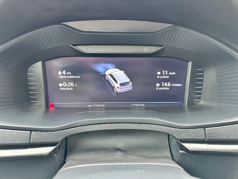 Škoda Karoq (2023) 2.0 TDI 110kW Style 4x4 DSG - fotka 13 z 27