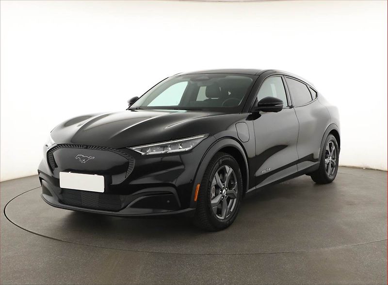 Ford Mustang Mach-E (2021) Standard Range RWD, SoH 94% - fotka 2 z 26