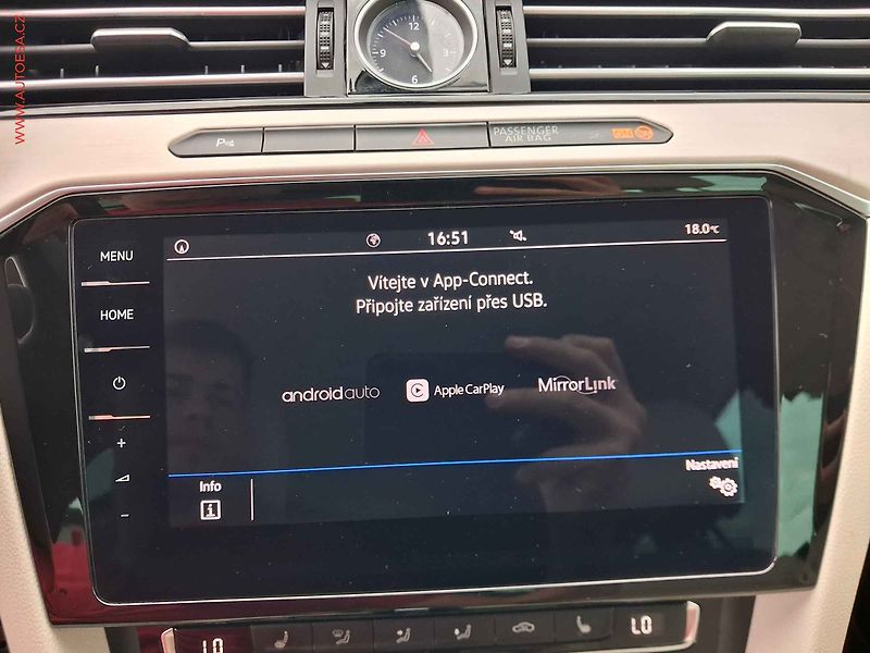 Volkswagen Passat (2019) 2.0TDi, DSG, LED, navi - fotka 20 z 20