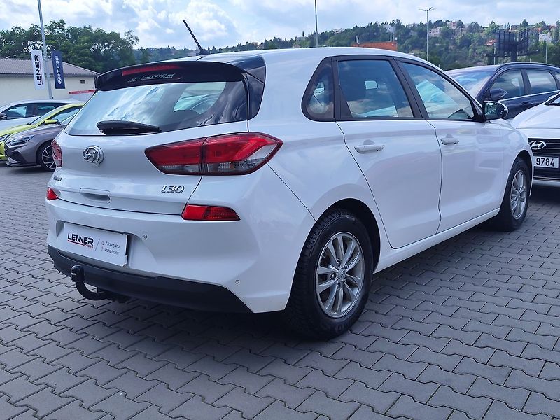 Hyundai i30 1.4i/73kW Trikolor Komfort - fotka 5 z 28