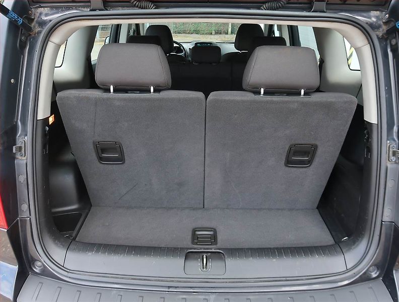 Chevrolet Orlando (2012) 1.8i, 7 míst, ČR,1.maj - fotka 16 z 21