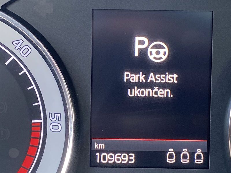 Škoda Superb (2018) Combi III 2.0 TDI 4x4 L&K - fotka 44 z 49