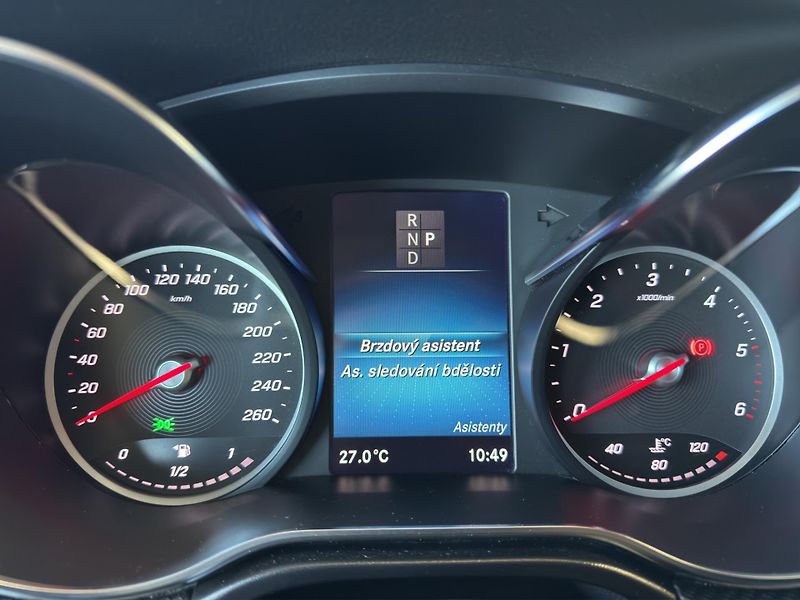 Mercedes-Benz Třídy V (2023) V 300 D 4MATIC MarcoPolo Horiz - fotka 13 z 21