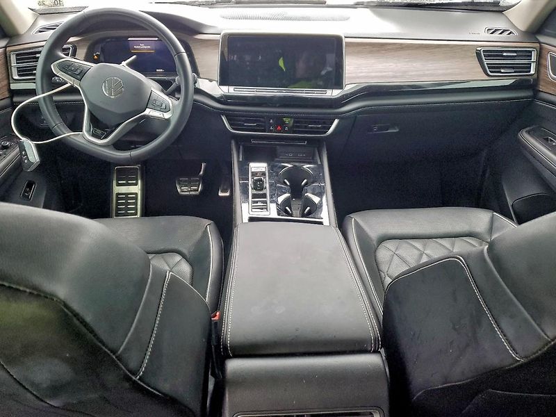 Volkswagen Atlas (2024) Auto na cestě - fotka 8 z 13