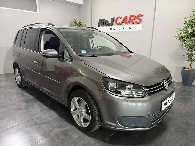Volkswagen Touran 1,6   TDI 77KW VÝHŘEV TAŽNÉ - fotka 2 z 19