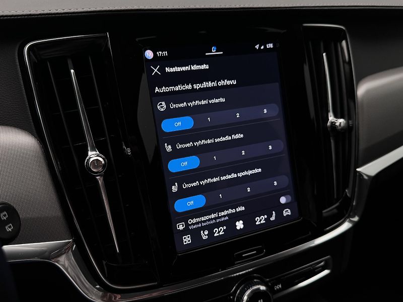 Volvo V90 CC B4 AWD PLUS CZ REZERVACE - fotka 46 z 51