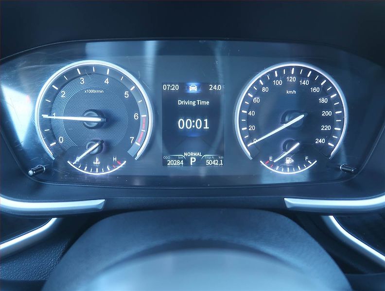 Dongfeng Fengon 5 (2023) Classic + 1.5 Turbo - fotka 11 z 17