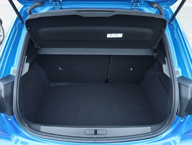 Peugeot 208 (2024) GT 1.2 PureTech, Serv.kniha - fotka 14 z 17