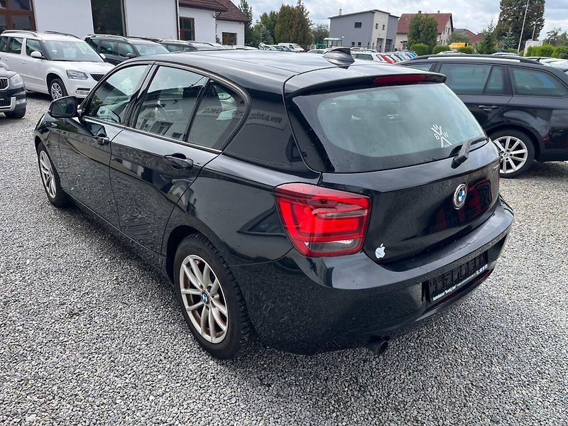 BMW Řada 1 (2013) 116 i SPORT Xenony - fotka 4 z 23