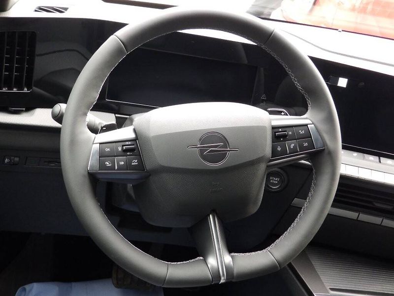 Opel Astra (2026) Edition ST Hybrid 1.2 TU - fotka 17 z 30
