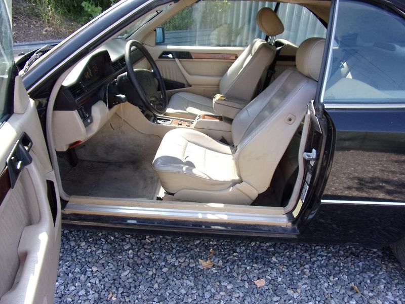 Mercedes-Benz Třídy E (1995) 320 E 162kW PŘEDRENOVAČNÍ STAV - fotka 9 z 18