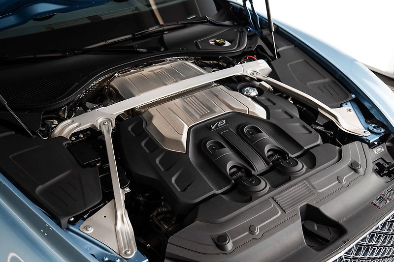 Bentley Continental GTC V8 Mulliner - fotka 19 z 24