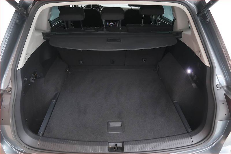 Volkswagen Tiguan Allspace (2022) Life 2.0 TDI - fotka 14 z 19