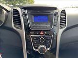 Hyundai i30 1,6 MPI Trikolor - náhled 7