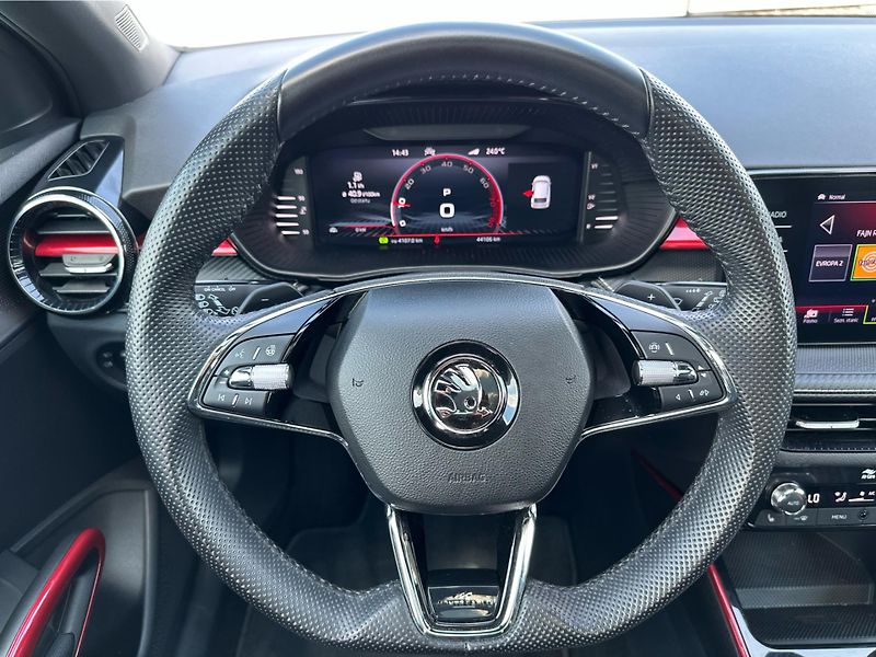 Škoda Fabia MONTE CARLO 1.5TSI DSG - fotka 18 z 25