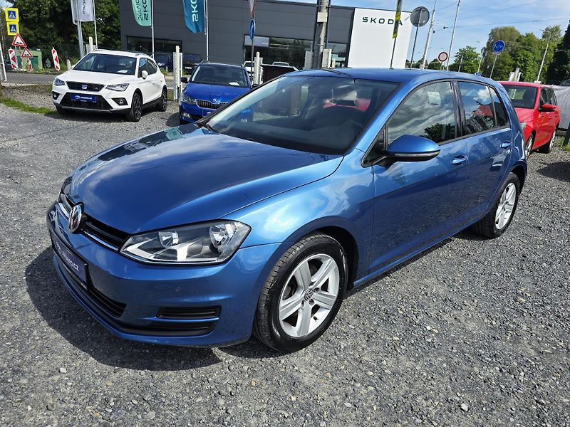 Volkswagen Golf 1.2TSI DIGI KLIMA 1Majitel - fotka 9 z 19