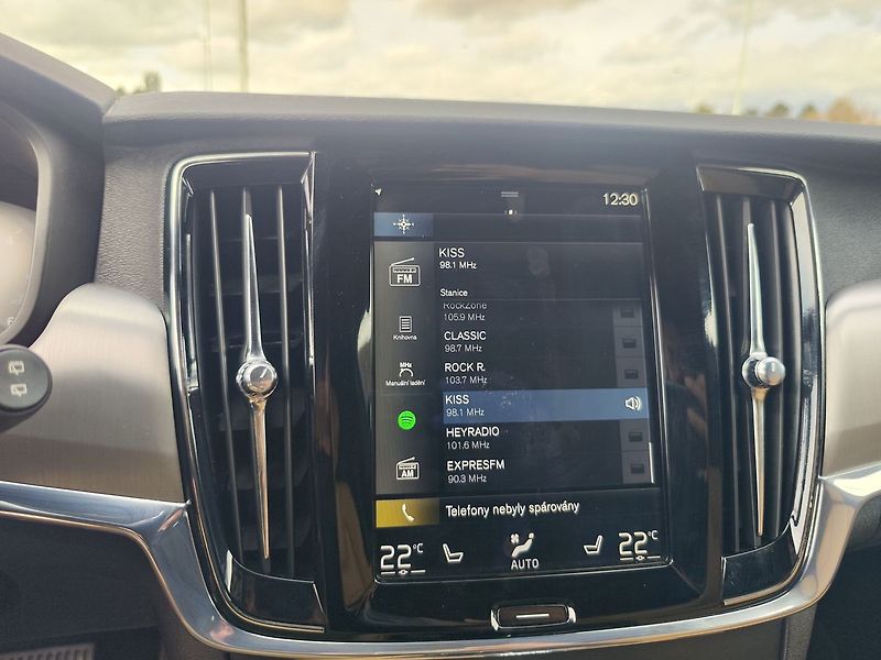 Volvo V90 D3 2.0/110kW Momentum AT - fotka 19 z 32