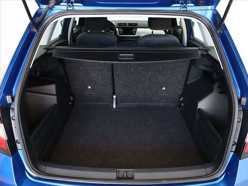 Škoda Fabia (2019) Ambition 1.0 TSI, Tempomat - fotka 11 z 15