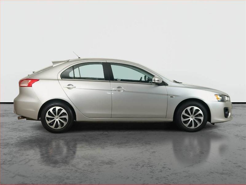 Peugeot 208 (2016) 1.2 PureTech, Serv.kniha - fotka 6 z 16