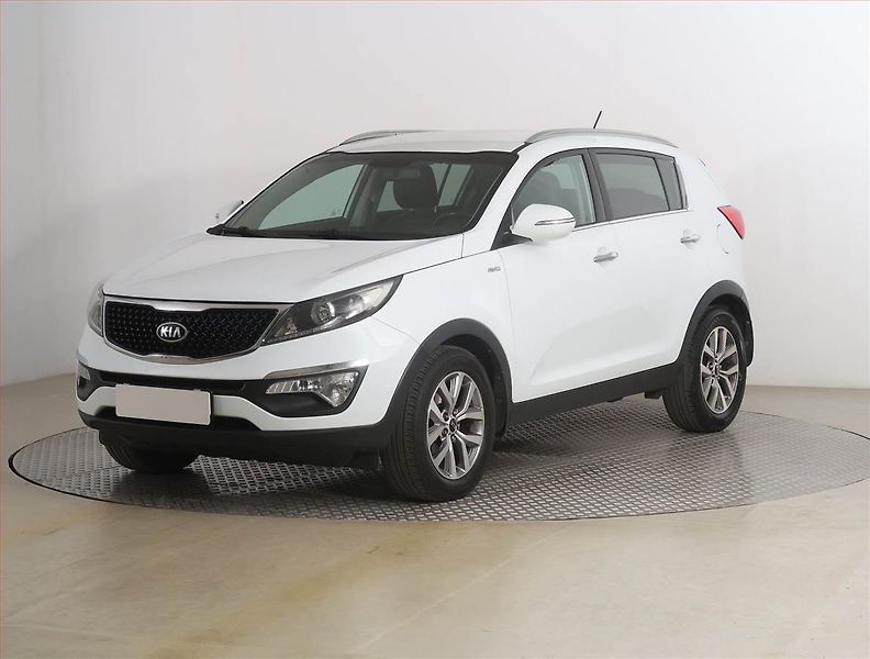 Kia Sportage (2015) 2.0 CRDi, 4X4, Automat - fotka 2 z 18