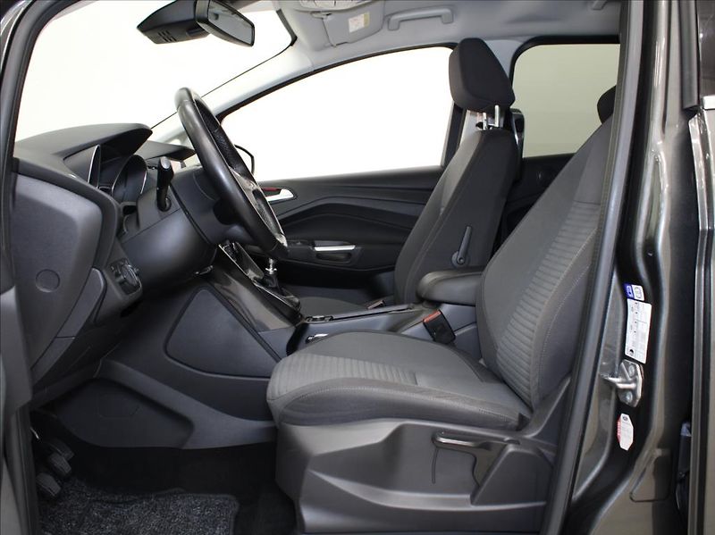 Ford Grand C-MAX 2,0 TDCI 110kW 7-míst 126tkm. - fotka 6 z 19