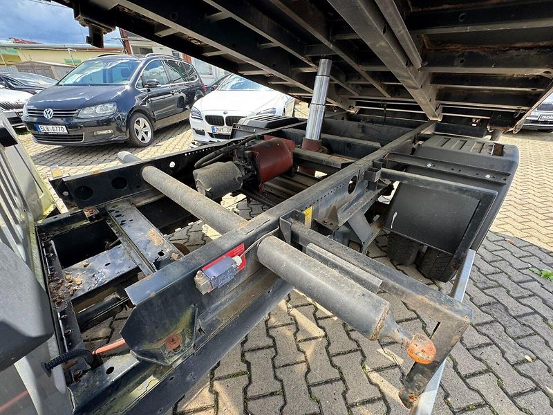 Ford Ostatní (2005) TRANSIT 410L 2,4D 66 KW 7 MÍST - fotka 28 z 42