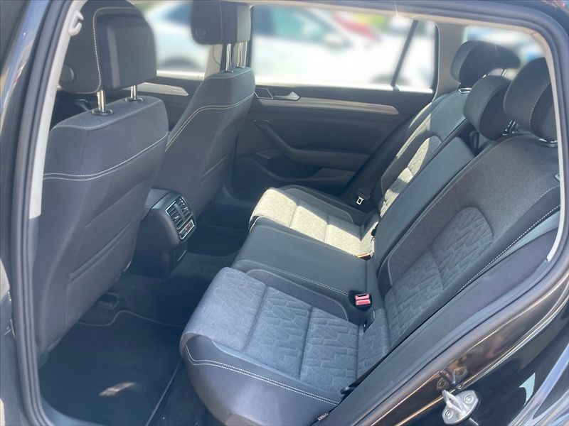 Volkswagen Passat 1,5 TSI Evo Business - fotka 8 z 11