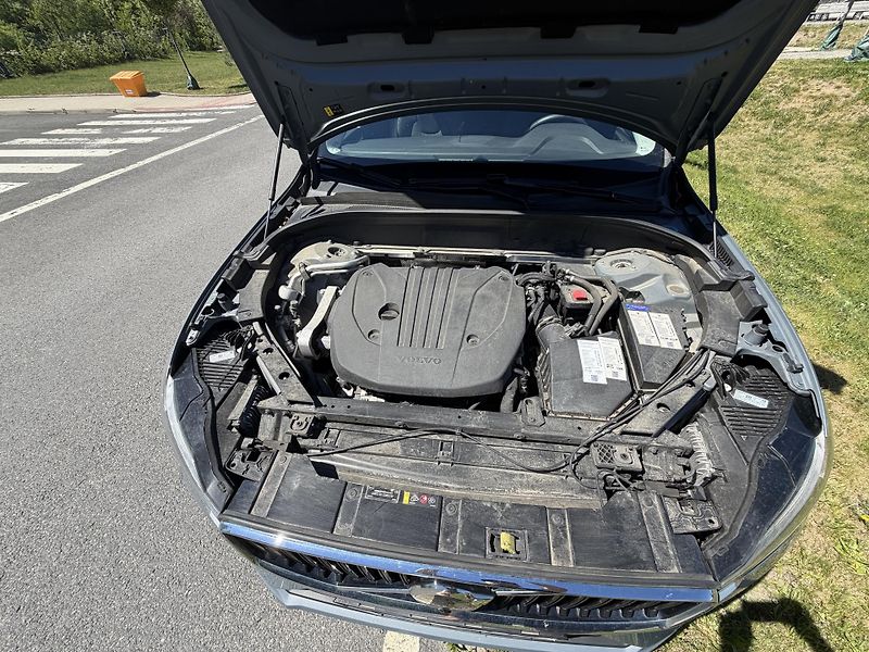 Volvo XC60 (2022) IIB4FWD AUT mild hybrid moment - fotka 18 z 22