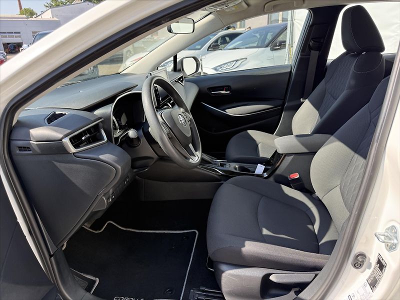 Toyota Corolla 1,8 Active - fotka 8 z 18