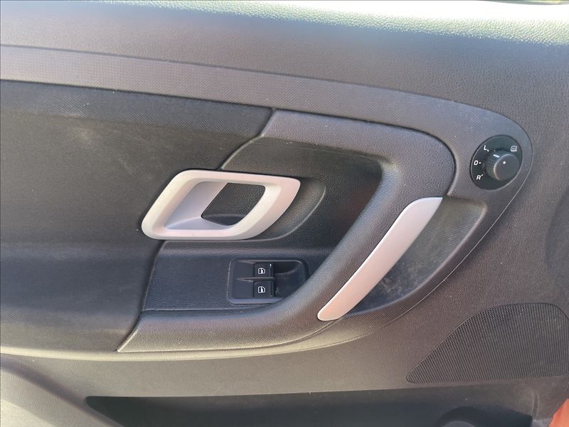 Škoda Fabia 1,4 i 16V Klima Elegance Klima - fotka 21 z 41