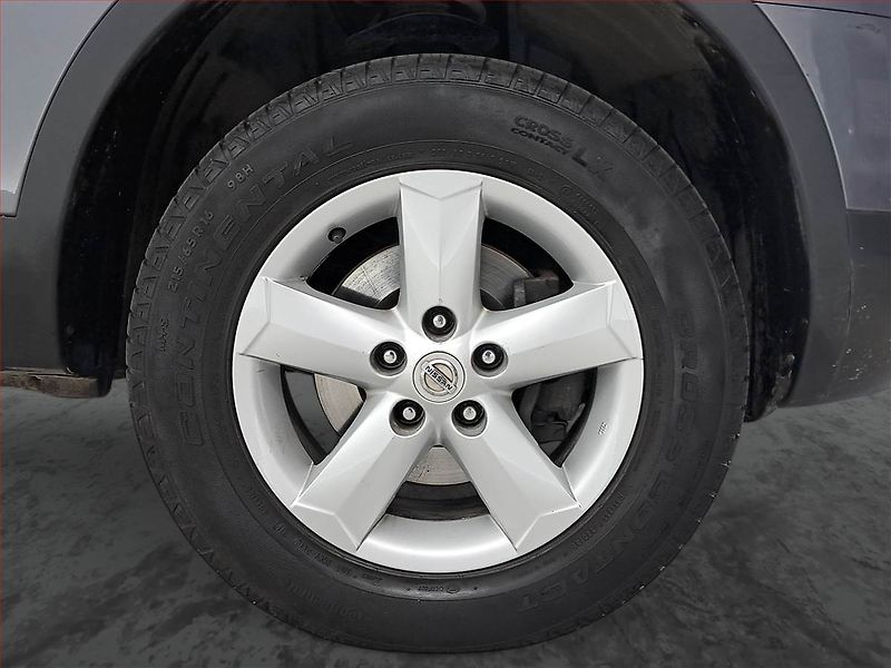 Nissan Qashqai (2007) 2.0, 4X4, Tempomat - fotka 14 z 18