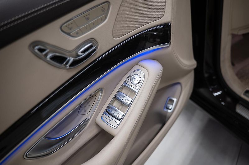 Mercedes-Benz Třídy S (2017) S350D PANORAMA - fotka 14 z 36